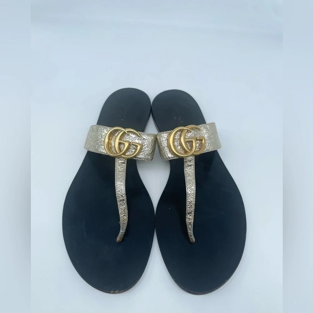 Gucci Metallic Gold leather GG marmont thong sandals flat EU 39.5 - Picture 3 of 12
